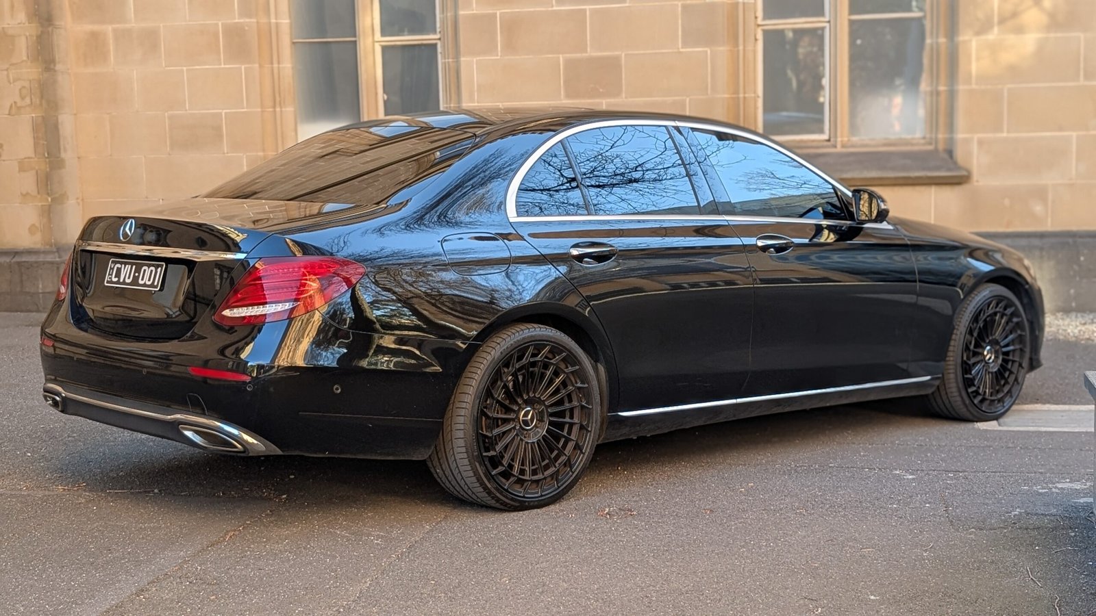 iChauffeur Melbourne Airport Transfer